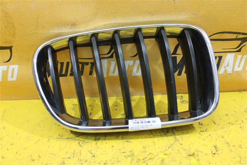 Решетка радиатора передняя правая BMW X3 2010-2014 F25 51117210726 Б/У