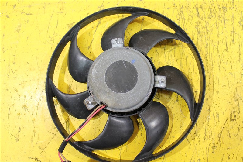Вентилятор радиатора Passat CC
