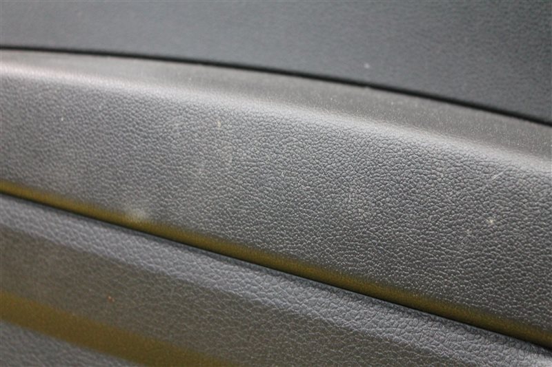 Обшивка двери передняя левая Volkswagen Caddy 4