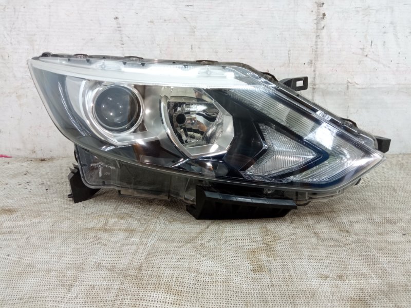 Фара передняя правая NISSAN QASHQAI 2013-2019 2 J11 260104EH0A Б/У