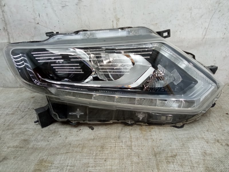 Фара LED передняя правая NISSAN X-TRAIL 2013-2019 3 T32 260104CC5C Б/У