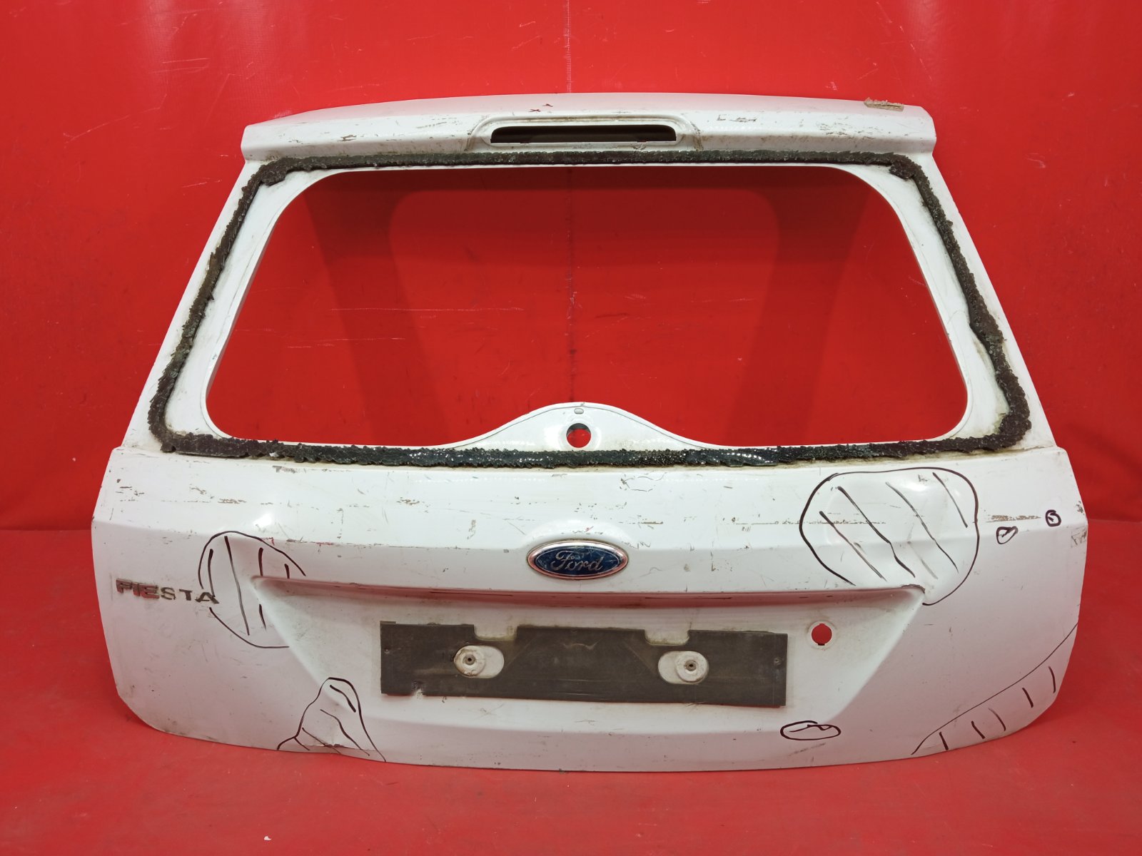 Крышка багажника FORD FIESTA 2002-2008 MK5 Б/У