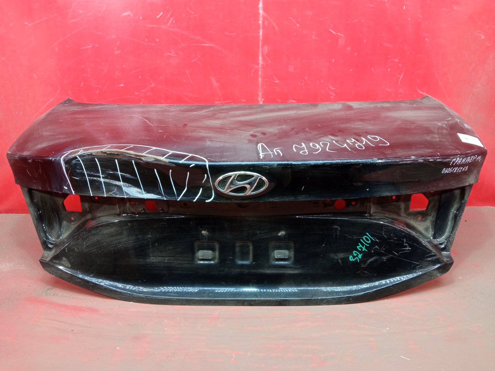 Крышка багажника Hyundai Grandeur 2011-2016 5 Б/У