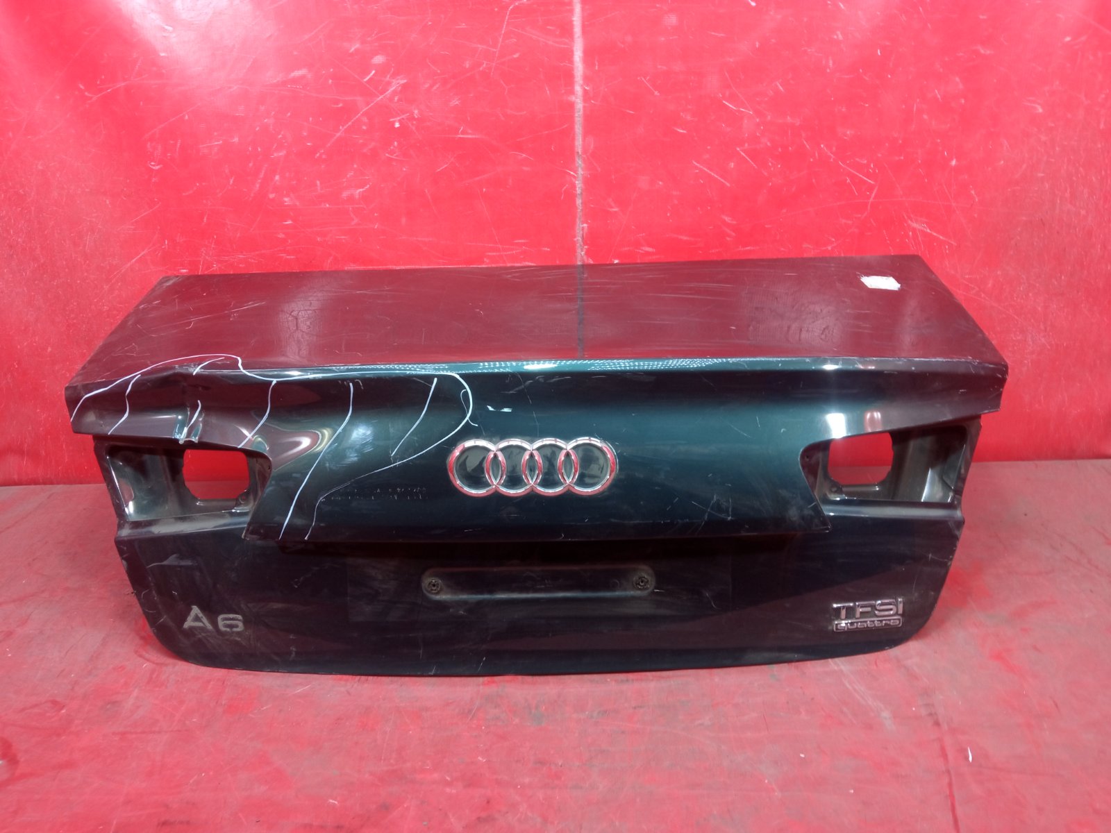 Крышка багажника AUDI A6 2011-2018 C7 4G5827023C Б/У