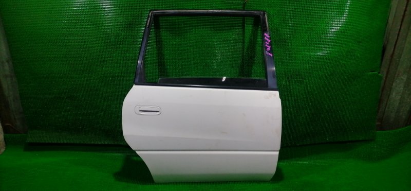 Дверь задняя правая TOYOTA IPSUM 1997 SXM10 3S-FE 67003-44010 контрактная