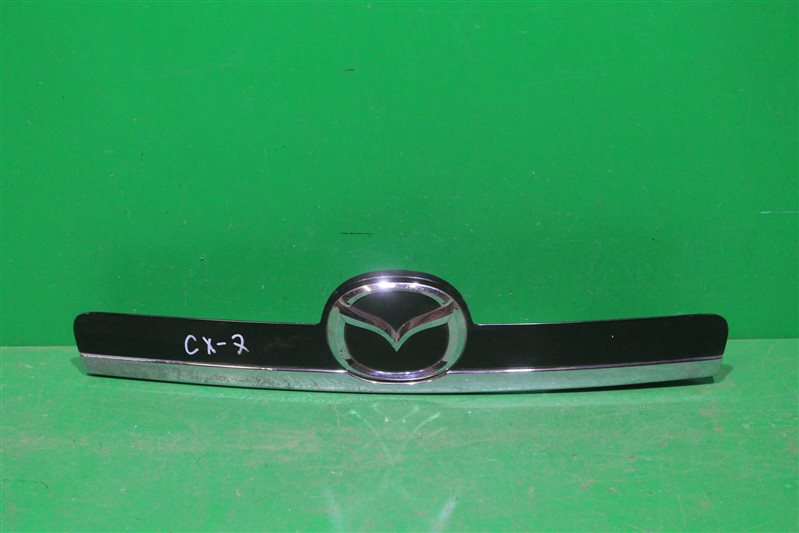 Накладка крышки багажника MAZDA CX-7 CX7 2009-2012 1 ER EH6650810B Б/У