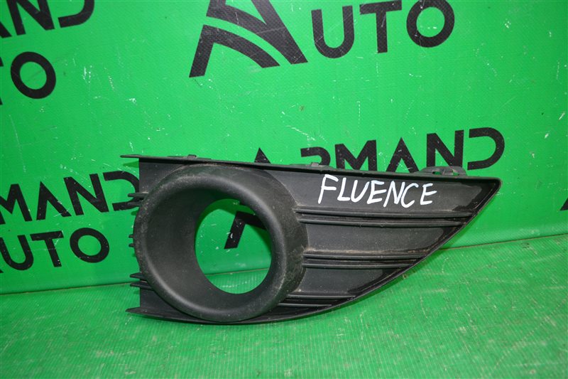 Накладка птф левая RENAULT FLUENCE 2009-2012 261570003r Б/У