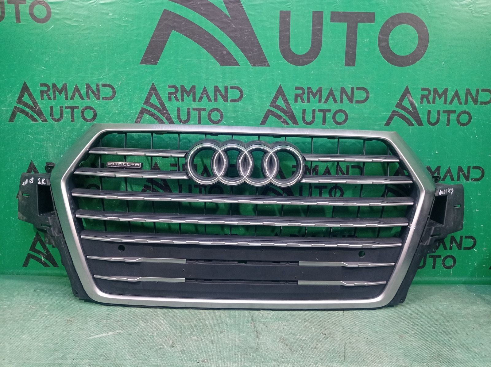 Решетка радиатора Audi Q7 2015-2020 2 4M 4M0853651JMX3 Б/У