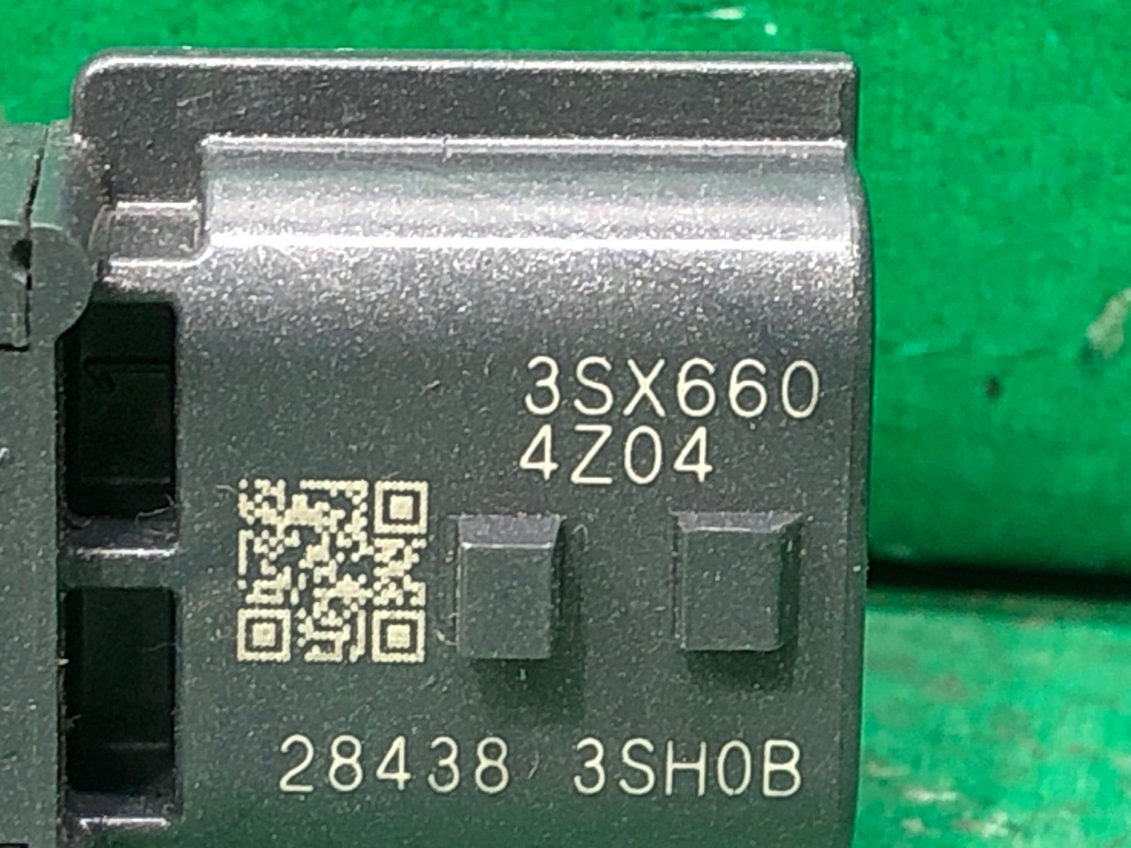 Датчик парктроника передний QX80 QX56 2010 Z62