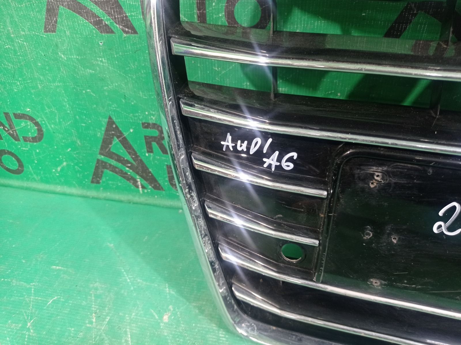 Решетка радиатора Audi A6 4 C7