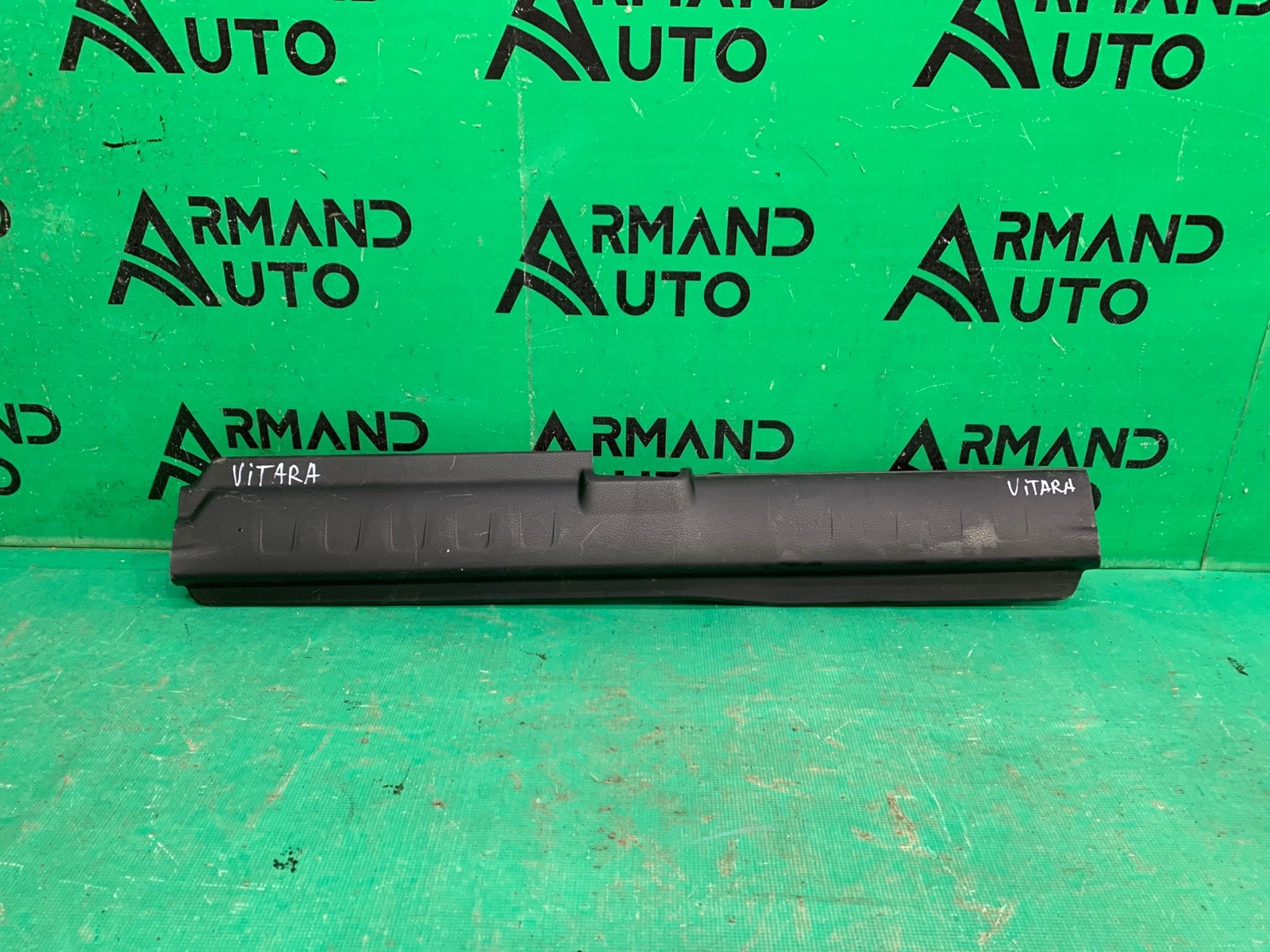 Накладка порога правая SUZUKI GRAND VITARA 2006-2015 JT 7614064J005PK Б/У