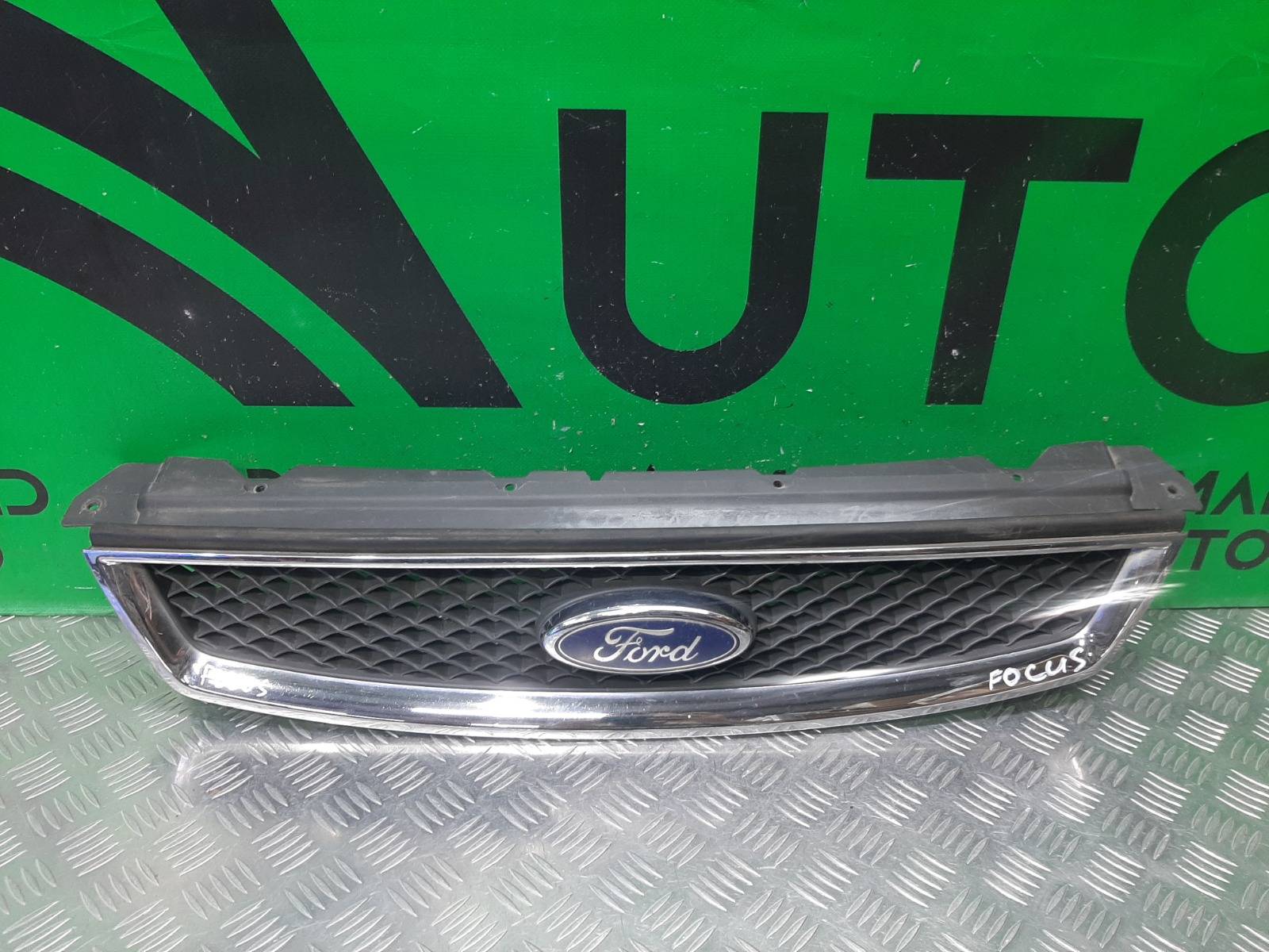 Решетка радиатора на Ford Fusion (Форд Фьюжин)