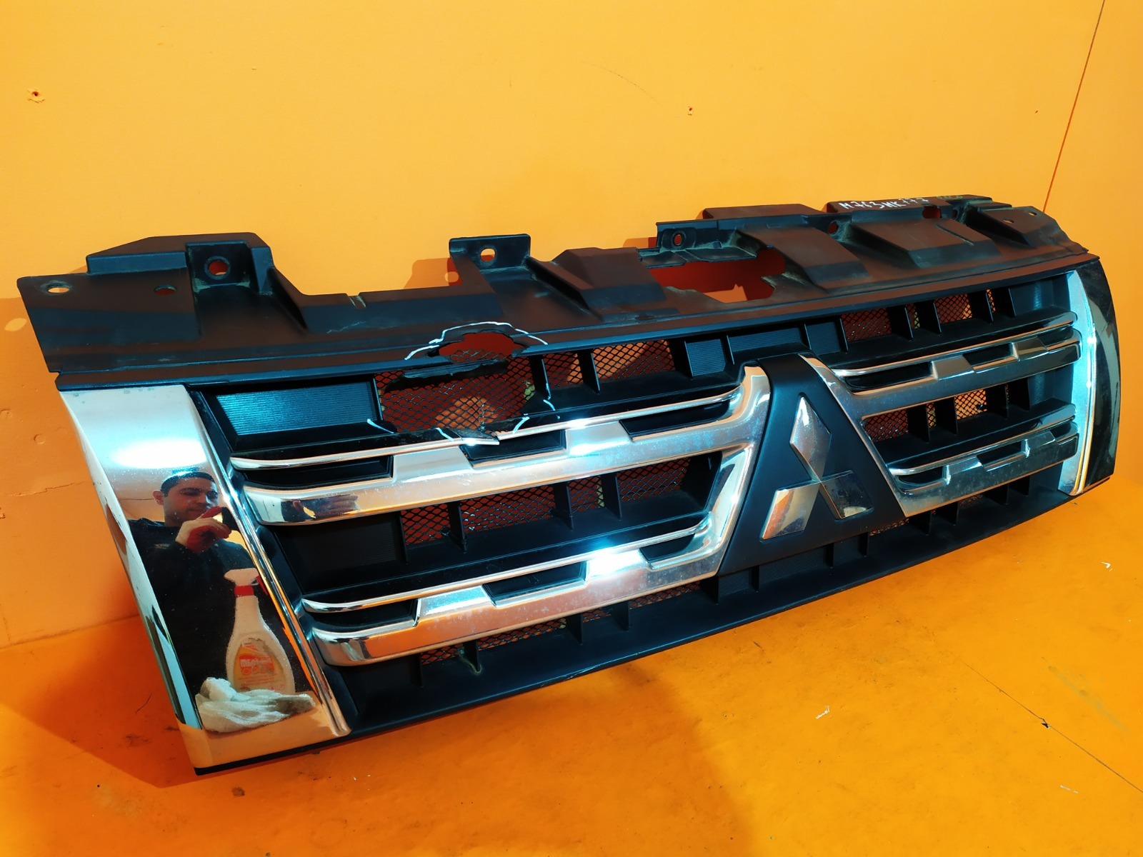 Решетка радиатора pajero 4
