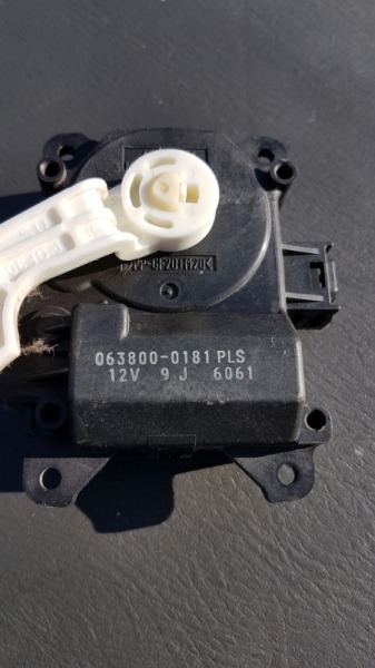 Сервопривод Lexus RX300 MCU30 063800-0181PLS контрактная