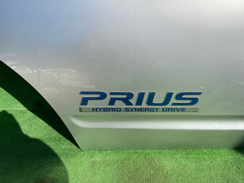 Дверь задняя правая PRIUS NHW20