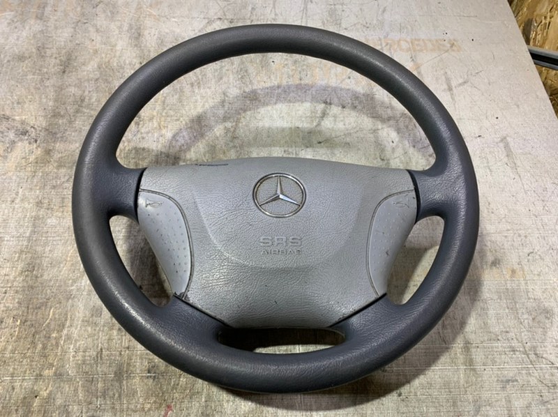 Руль MERCEDES V 2002 W638 611.980 2.2 CDI A6384601103 контрактная