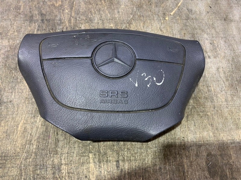 Подушка безопасности в руль MERCEDES V 1997 W638 111.978 2.3L A6384600198 контрактная