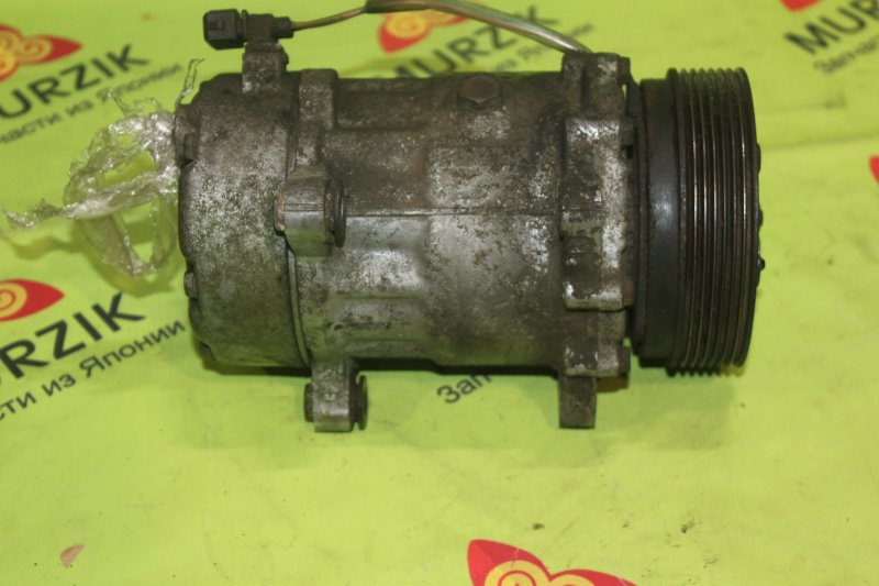 Компрессор кондиционера V 2000 W638 104.900 2.8L