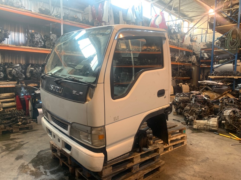 Кабина ISUZU ELF NKR69C 4JG2