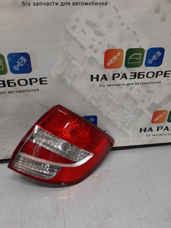 Фонарь задний правый LADA GRANTA 2018 84500-0013600 Б/У