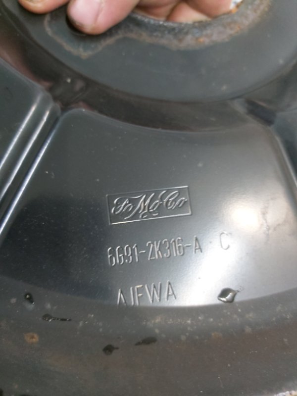 Пыльник тормозного диска задний правый FORD MONDEO 4 PNBA