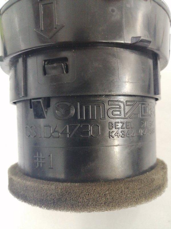 Дефлектор на торпедо правый MAZDA 6 GH L813
