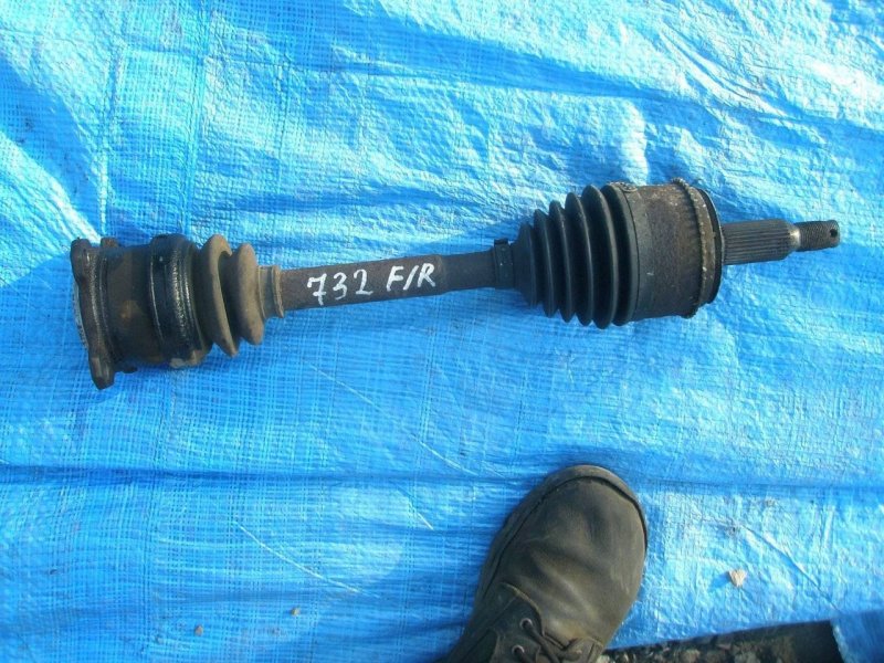 Привод передний правый Mitsubishi Montero V63W 4D56 MR453384 контрактная