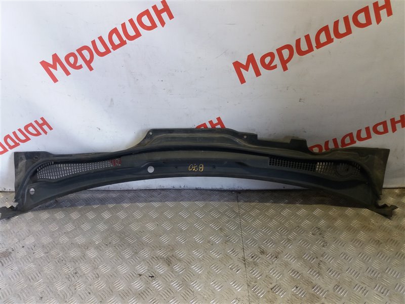 Планка под лобовое стекло (жабо) VOLVO V50 2004 30716315 Б/У