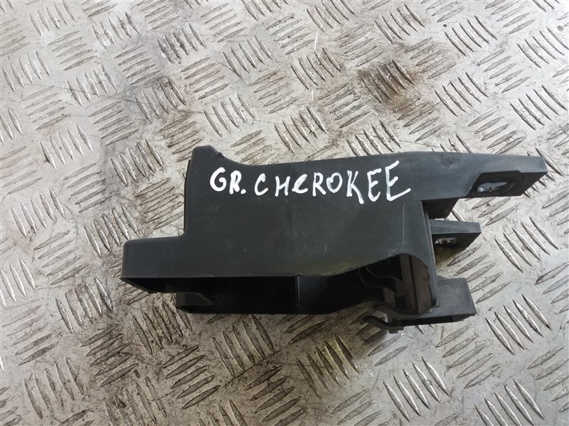 Кронштейн решетки радиатора GRAND CHEROKEE 2014 IV (WK2)