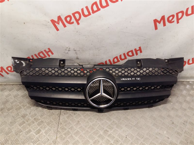 Решетка радиатора MERCEDES BENZ SPRINTER 2007 906 9068800385 Б/У