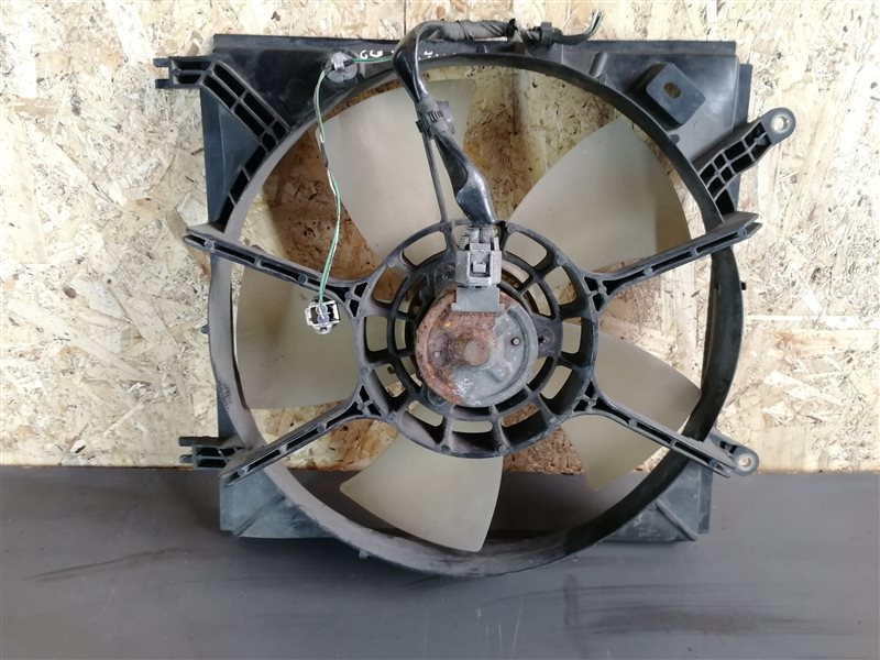 Вентилятор радиатора RAV4 2002 XA20