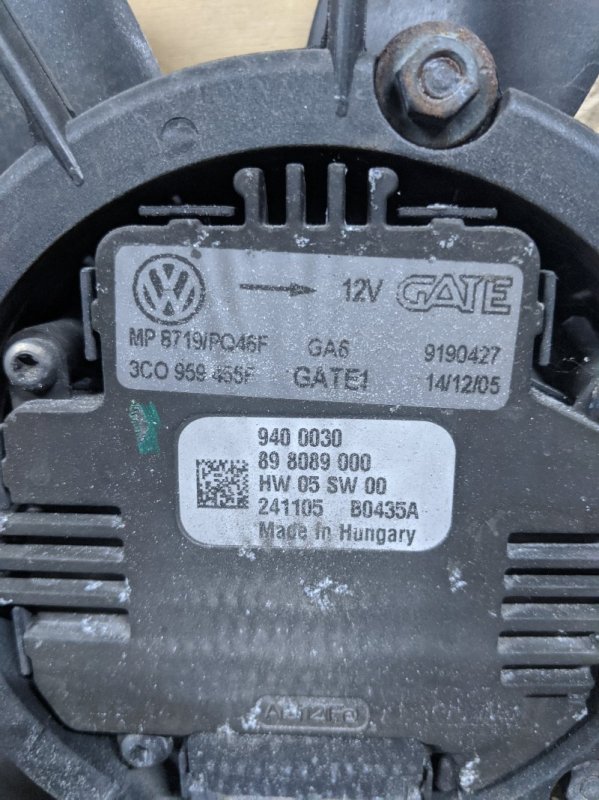 Вентилятор радиатора VOLKSWAGEN PASSAT B6 2.0