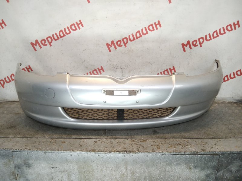 Бампер передний TOYOTA YARIS 1999 I 5212952010 Б/У