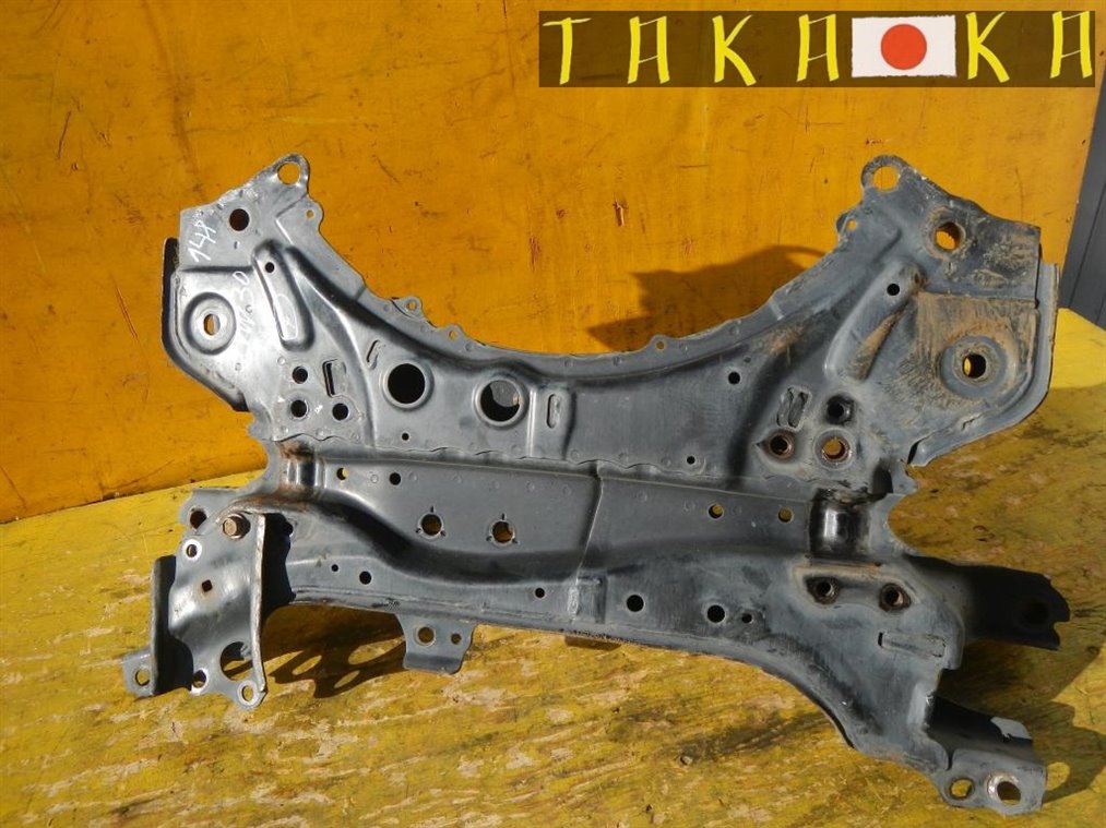 Балка под двс передняя TOYOTA PRIUS ZVW30 2ZRFAE 51201-12441 контрактная