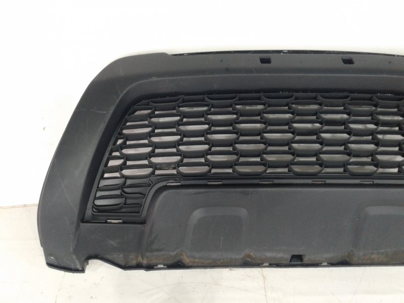 Бампер передний duster 2015. Renault 620224960r. Бампер рено дастер 2017. Бампер передний рено дастер 2016. Решетка переднего бампера duster ii renault 622542036r.