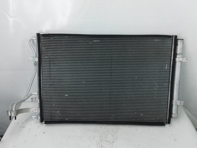 Радиатор кондиционера передний Hyundai I30