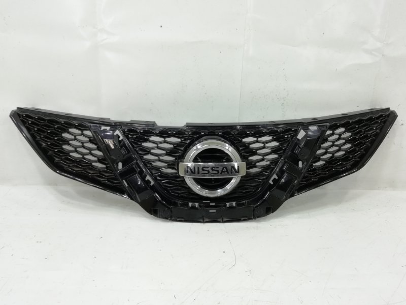 Решетка радиатора передняя Nissan Qashqai 2014- J11 623104EA0A Б/У