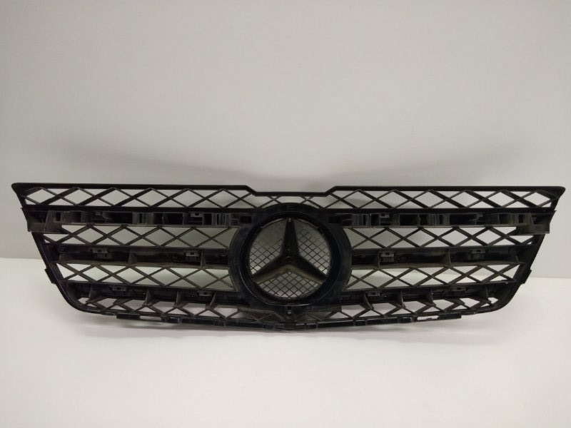 Решетка радиатора мерседес glk 204. Решетка радиатора glk. Мерседес глк решетка радиатора. Решетка радиатора мерседес глк x204. Решетка радиатора мерседес w204.