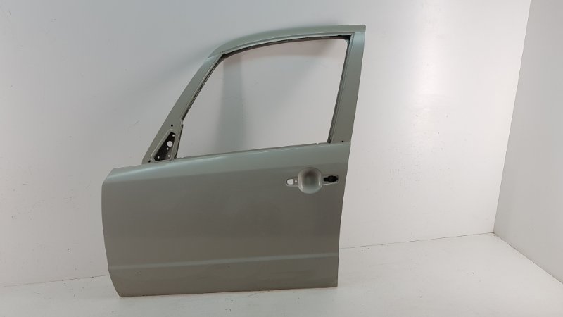 Дверь передняя левая Suzuki SX4 2006-2013 6800280820 новая