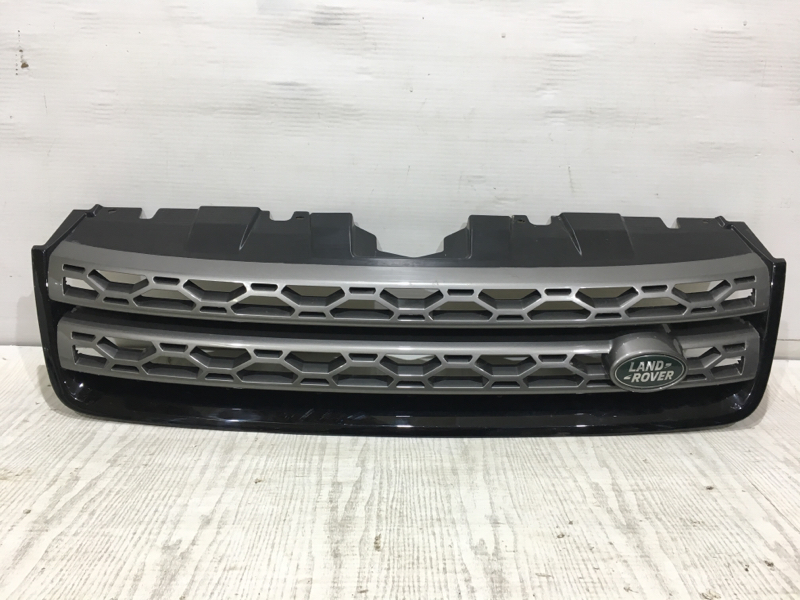 Решетка радиатора передняя Land Rover Discovery Sport 2014- L550 FK72-8A100-CAW Б/У