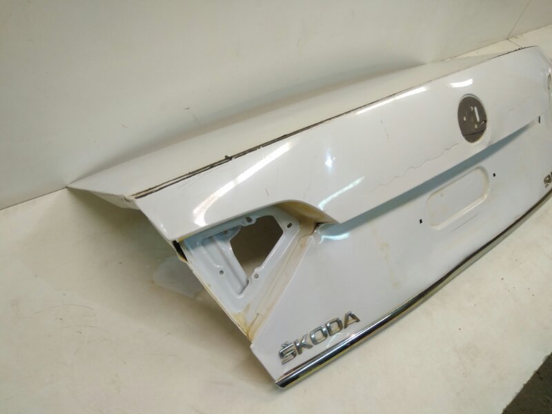Крышка багажника Skoda Superb 2013-2015 2 3T5827025D купить Б/У