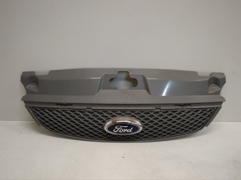 Решетка радиатора Ford Mondeo 2005-2007 3 1307969 Б/У