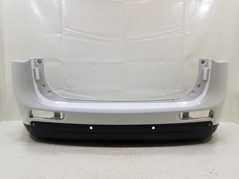 Задний бампер аутлендер 3 2019. Защита заднего бампера аутлендер 3. Mitsubishi outlander 2018 задний бампер. Mitsubishi outlander 2014 задняя оптика. Защита бампера митсубиси аутлендер 2015.