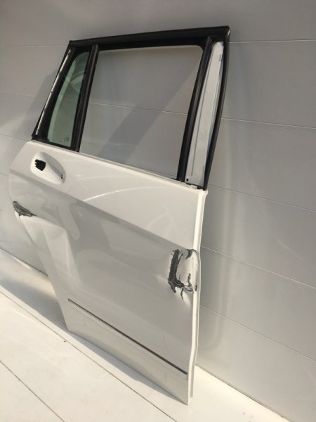Дверь задняя правая Mercedes-Benz GLK X204