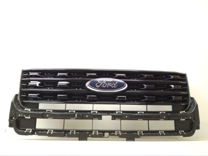 Решетка радиатора эксплорер 5. Радиаторная решетка на форд эксплорер 5. Решетка радиатора эксплорер 5. Решетка на форд эксплорер 5. 5m6z8200aa.