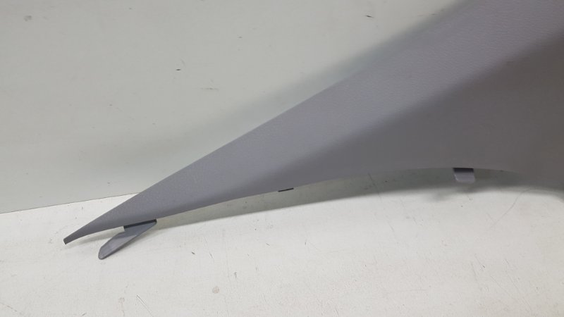 Накладка стойки задняя левая Camry 2018- V70