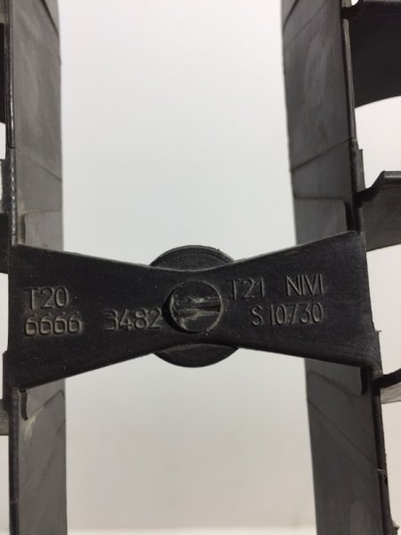 Решетка радиатора передняя 1er 2011-2015 F20/F21