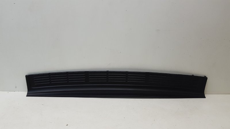 Накладка бампера задняя Toyota Land Cruiser 2012- 200 5216260040 Б/У