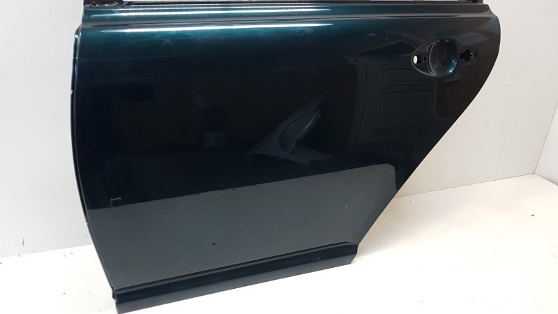 Дверь задняя левая Toyota Avensis T250