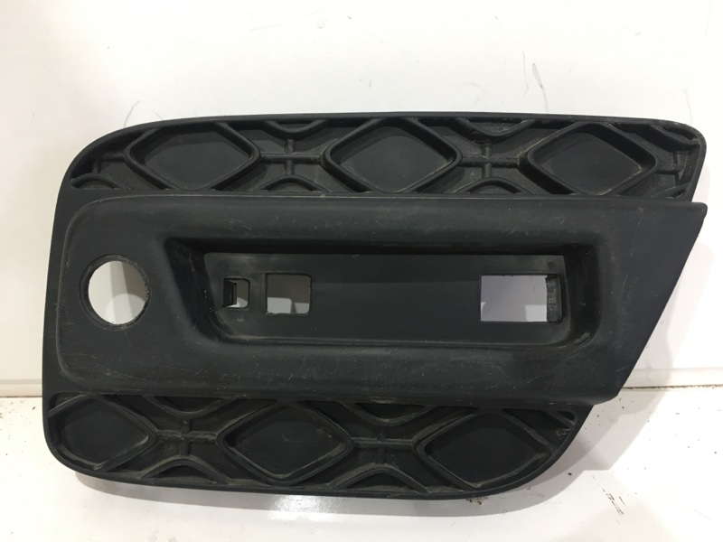 Накладка бампера задняя левая Renault Sandero Stepway 2014- 2 850772430R Б/У